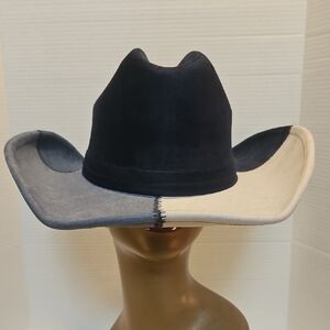 Stylish Two-Tone Cowboy Hat